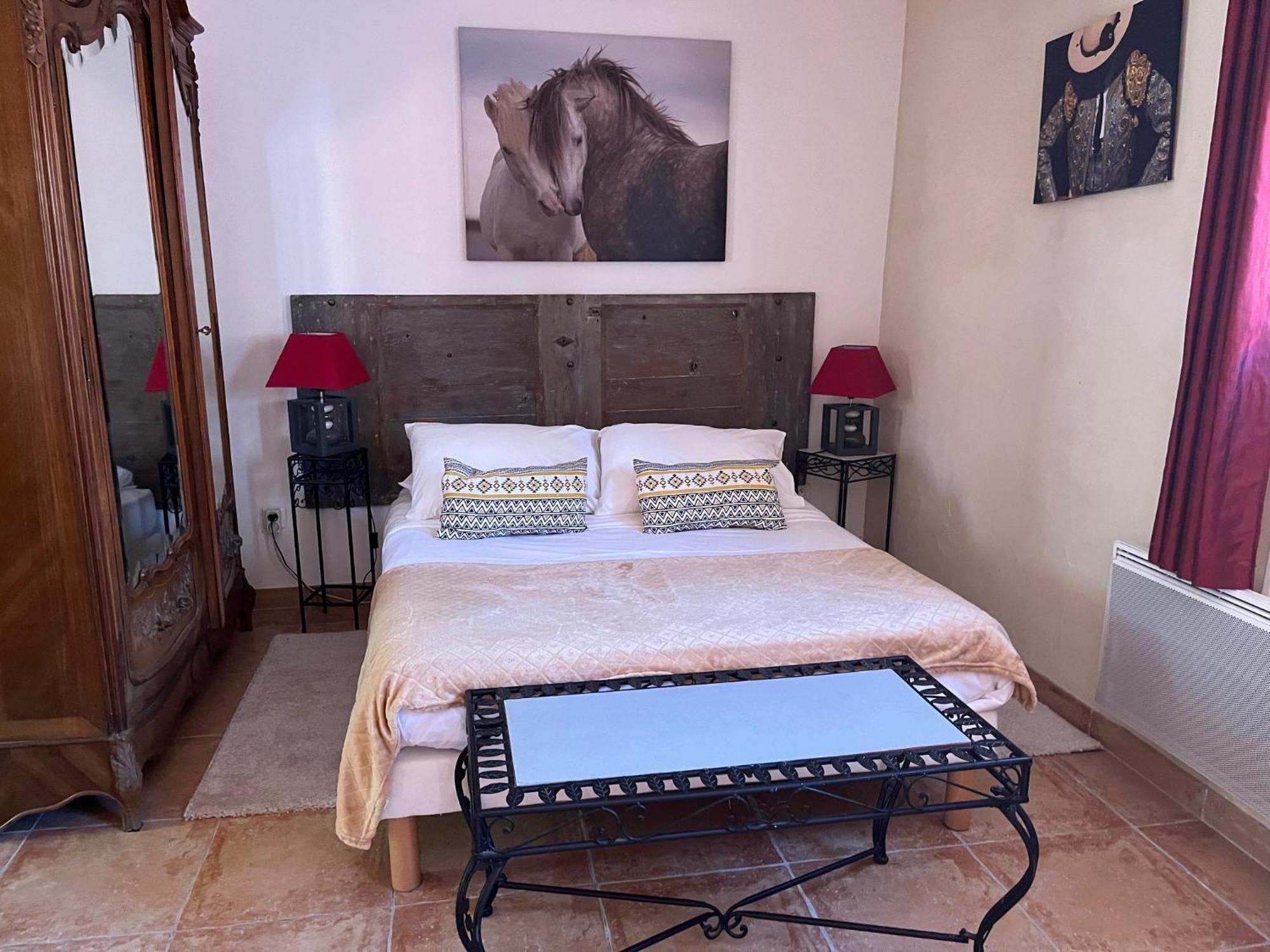 Chambre Seville - Mas Saint-Louis - Piscine Chauffee Aigues-Mortes Exteriér fotografie